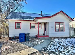 2412 Prospect Rd, Des Moines, IA 50310