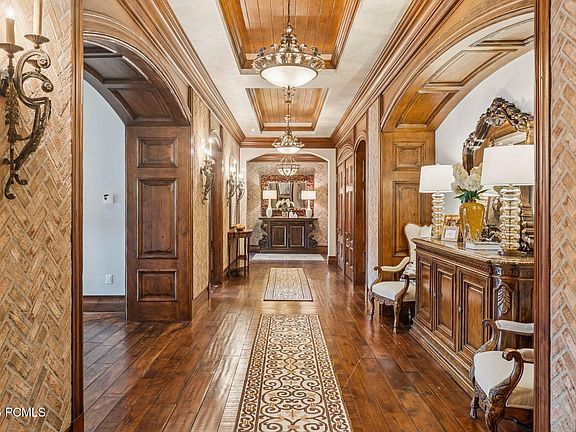 5th image of 2300 Deer Valley Dr E #1102