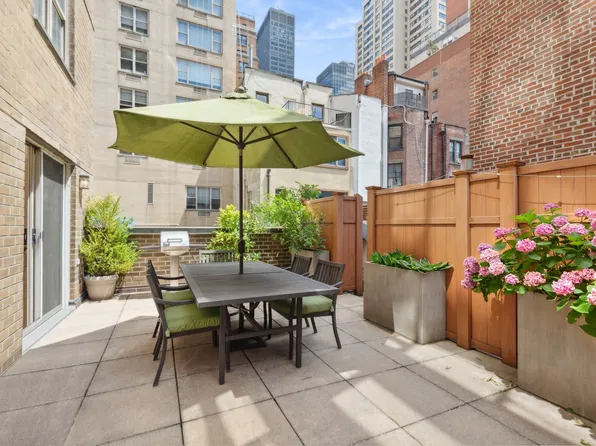 137 East 36th Street image 1 of 10