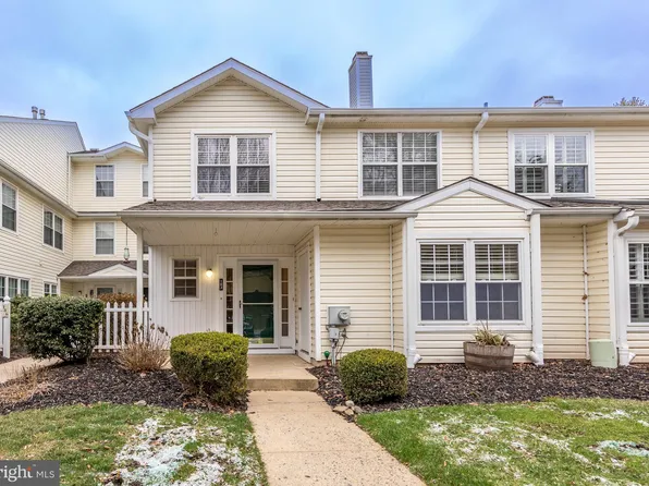 183 Kingswood Ct, Glen Mills, PA 19342