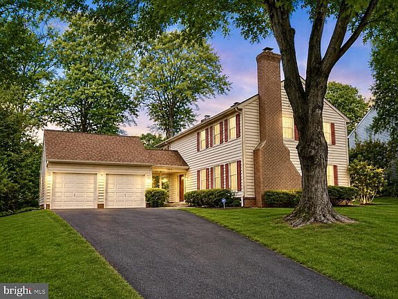 2nd image of 12417 Goldfinch Ct