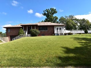 792 Eastwood Dr, Huntington, WV 25705