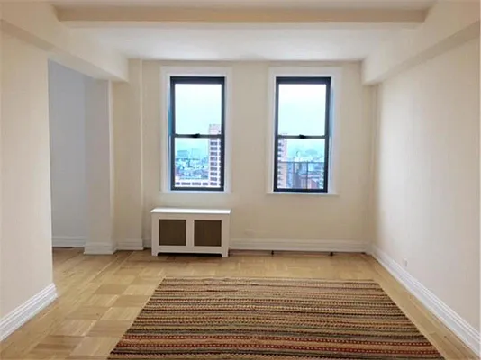Rented by Buchbinder & Warren | media 18