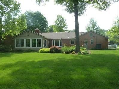 3rd image of 6819 Swissway Dr