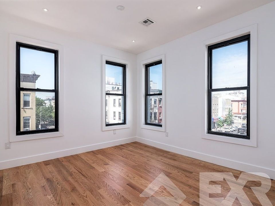 1st image of 218 Stockholm St APT 2R