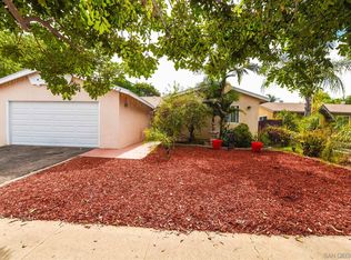 1113 E Rustic Rd E, Escondido, CA 92025