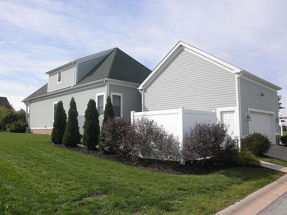 5th image of 2761 Himelrigh Blvd