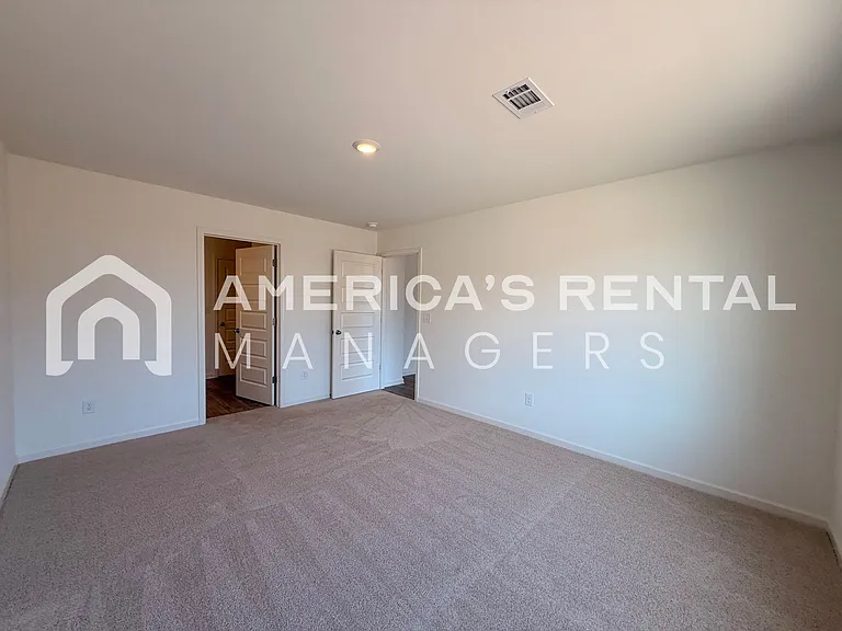 9230 Parkway Gardens Loop — Photo 32