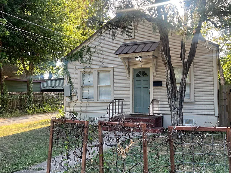76 Chalmers Ave — Photo 1