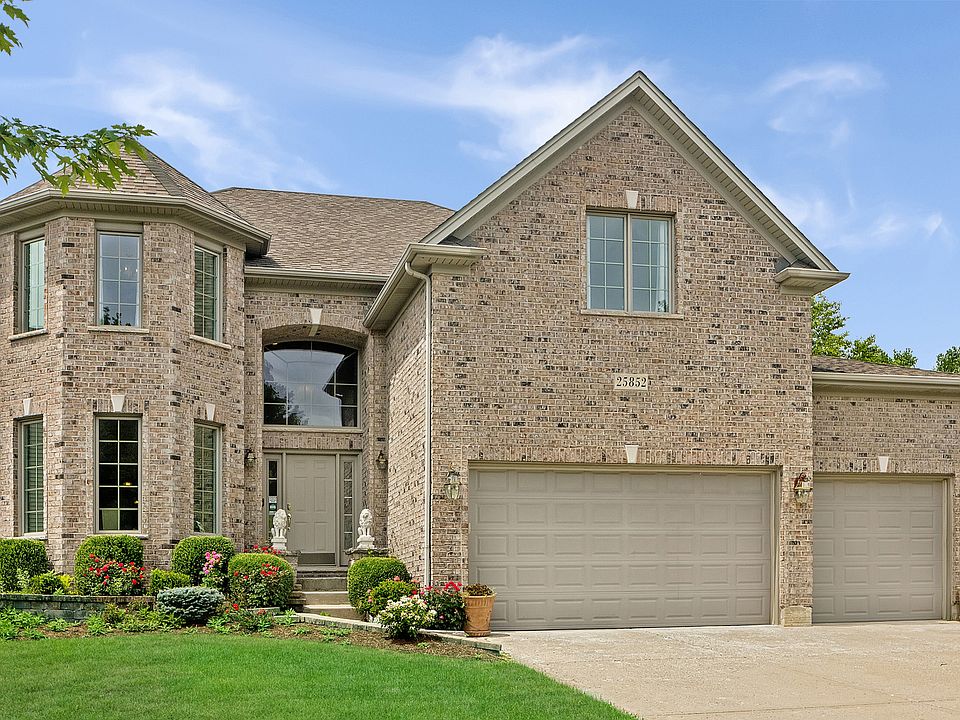1st image of 25852 Meadowland Cir