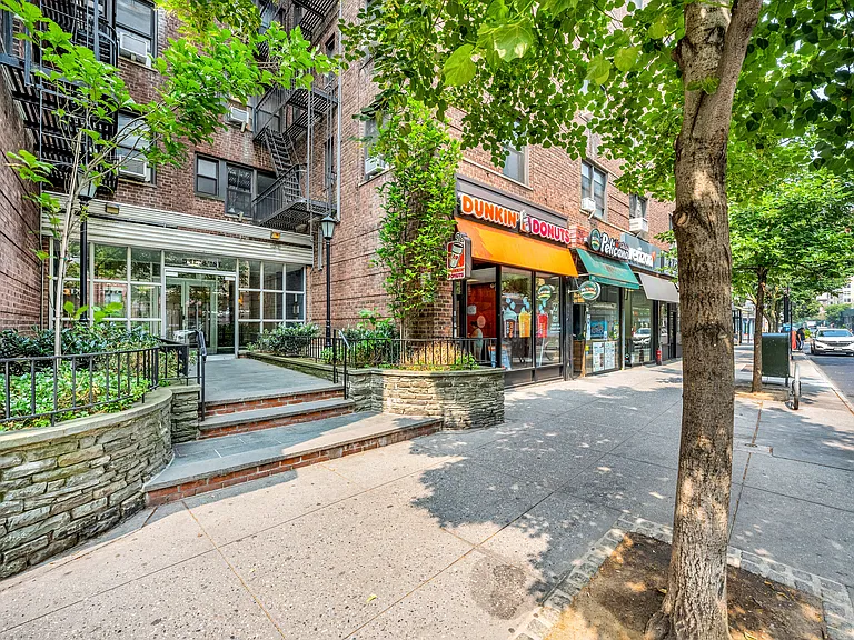 54 E 8th St #3L — Photo 8
