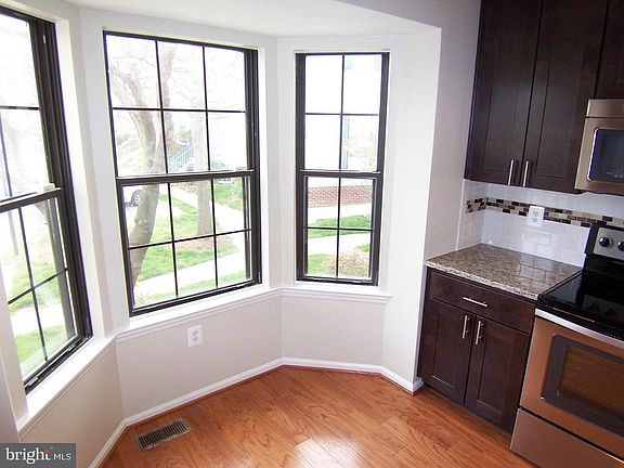 4th image of 6193 Old Brentford Ct
