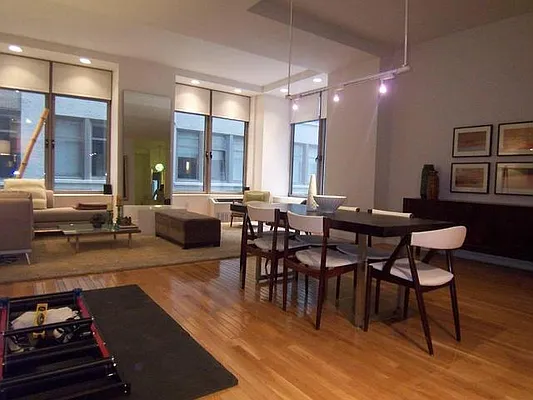 Rented by Compass | media 27