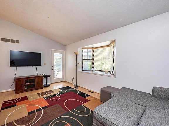4th image of 43 Gryn Ct