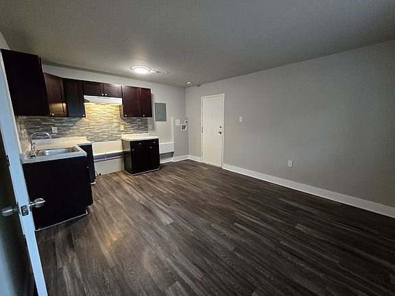 5th image of 3601 Richmond Hwy #12
