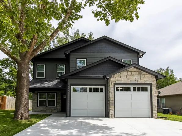 303 Cedar St, Perry, KS 66073