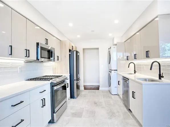 211 Kearsing Parkway #B, Monsey, NY 10952