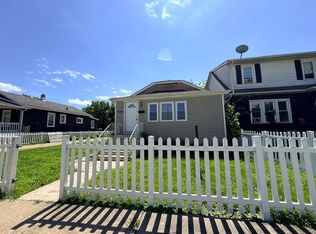 1045 W 104th Pl, Chicago, IL 60643