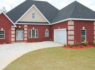 211 Stratford Hills Dr, Bonaire, GA 31005