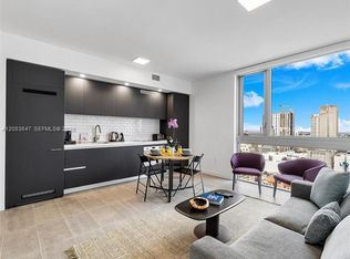 227 NE 2nd St #Cu-2706, Miami, FL 33132