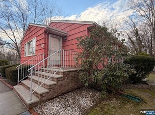 20 Emerson Rd, Westwood, NJ