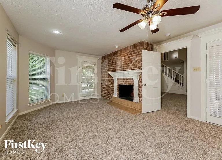 8334 Burwood Park Dr — Photo 11