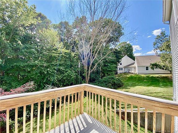 5th image of 1303 Briarwood Ct #1303