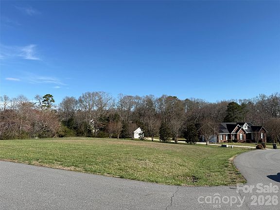 2nd image of 225 Silver Creek Ln