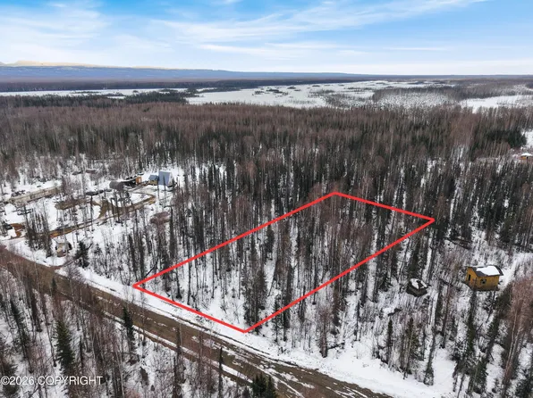 15822 E Greenleaf Dr, Talkeetna, AK 99676