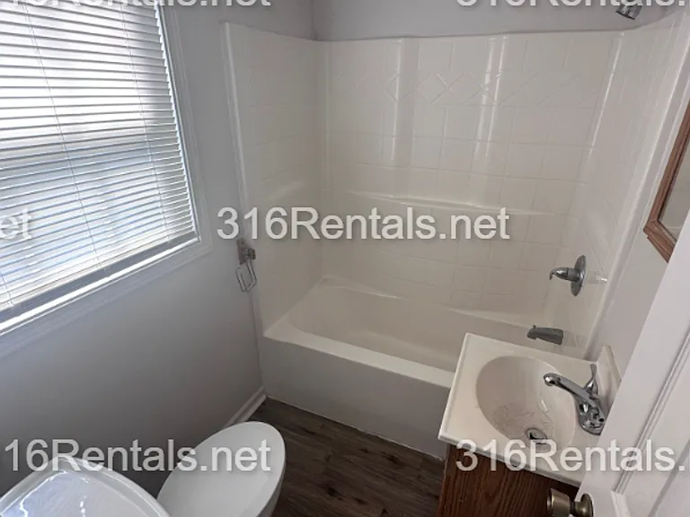 2305 S Topeka Ave — Photo 9