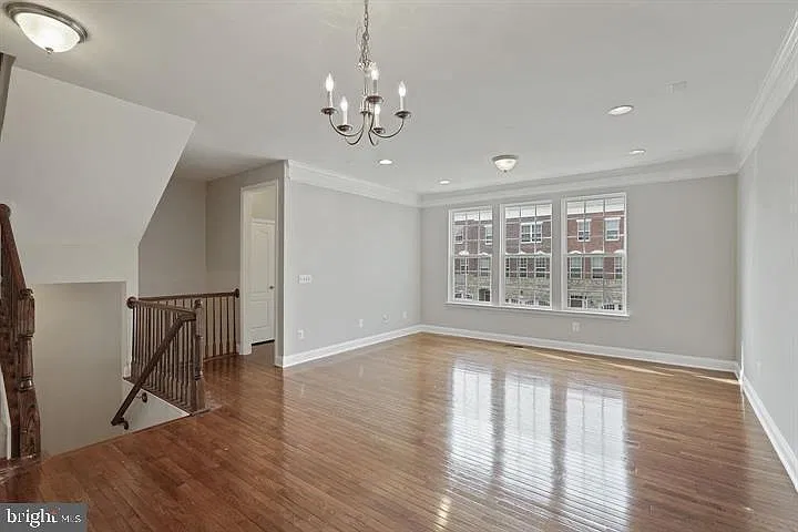 4 bed, 3.5 bath, 2836 sqft, $3,300 — Photo 4