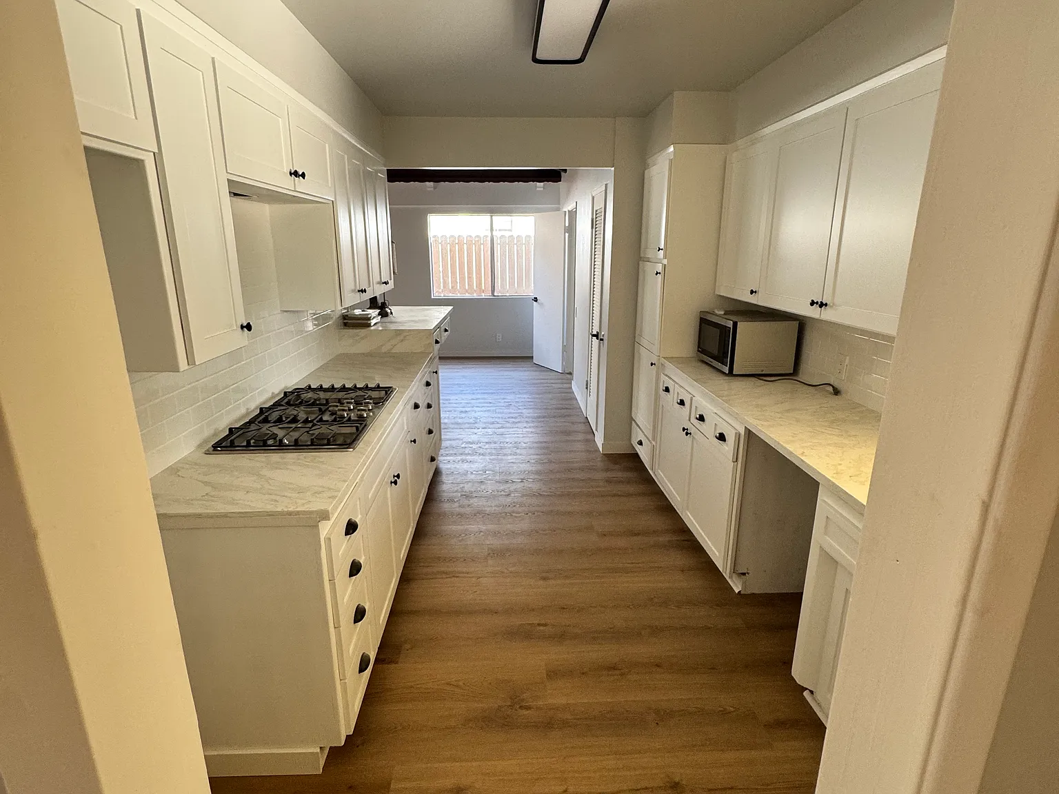 3 bed, 2.5 bath, 1500 sqft, $5,500 — Photo 4