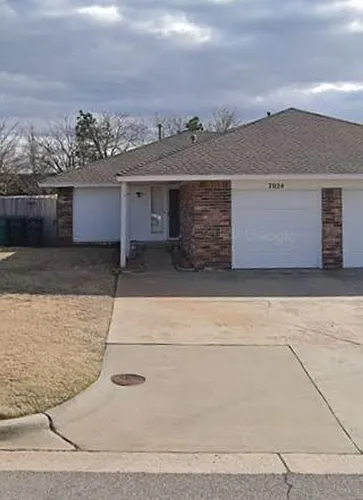 7024 Woodlake Dr Photo 1