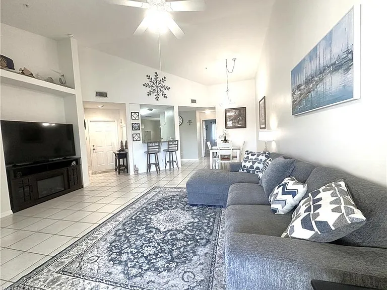 6880 Huntington Lakes Cir #203 — Photo 7