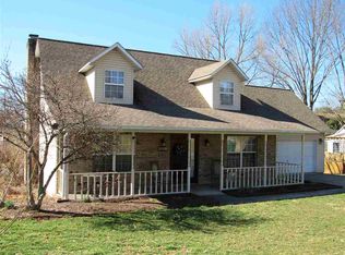 110 Hidden Valley Dr, Scott Depot, WV 25560