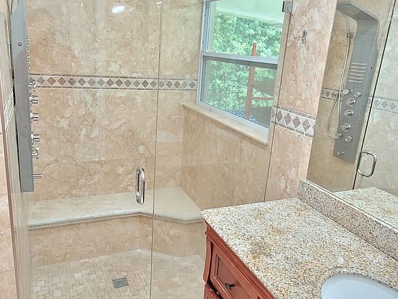 3rd image of 21452 Woodchuck Ln