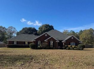 2561 Greenbriar Ct, Semmes, AL 36575