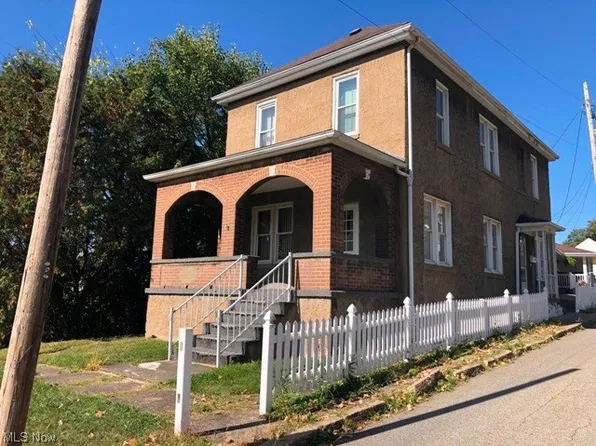 925 Neville St, Follansbee, WV 26037