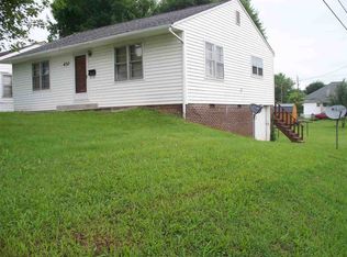 630 3rd St, Newport, TN 37821