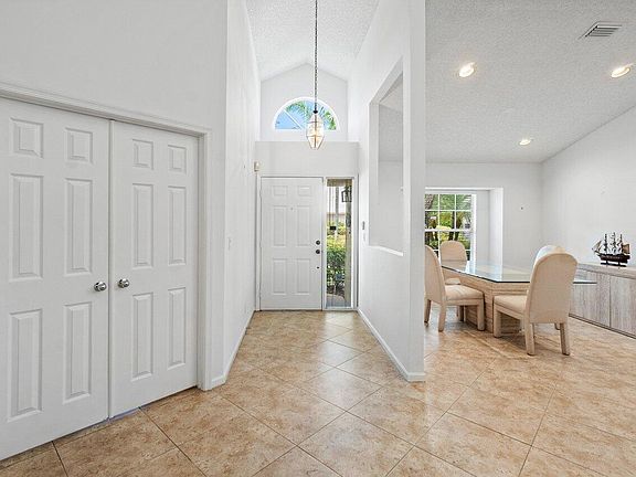 3rd image of 6266 Greenspointe Drive