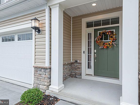 3rd image of 31329 Taywood Dr