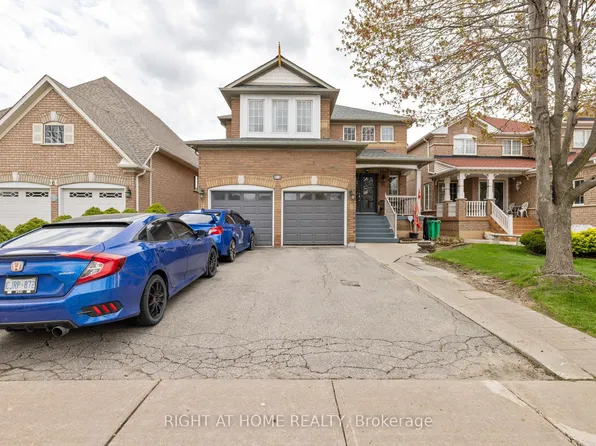 8 Fletchers Creek Blvd, Brampton, ON L6X 4R6