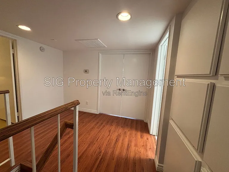 3200 Fairesta St #5 — Photo 19