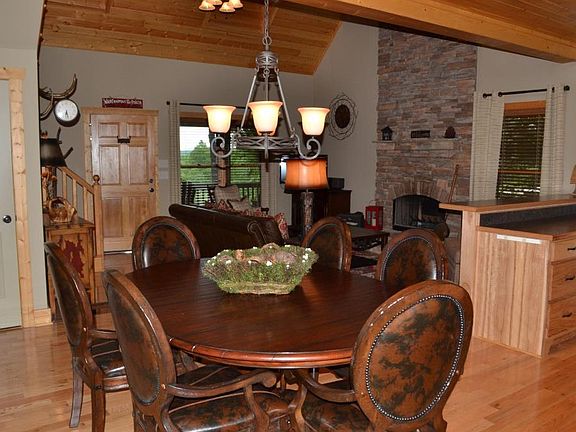 4th image of 143 Noelle Ln