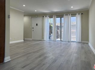 567 S Wilton Pl APT 6, Los Angeles, CA 90020