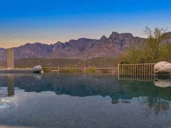 11450 N Charoleau Dr, Tucson, AZ 85737