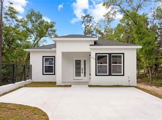 688 E Euclid Ave, Deland, FL 32724