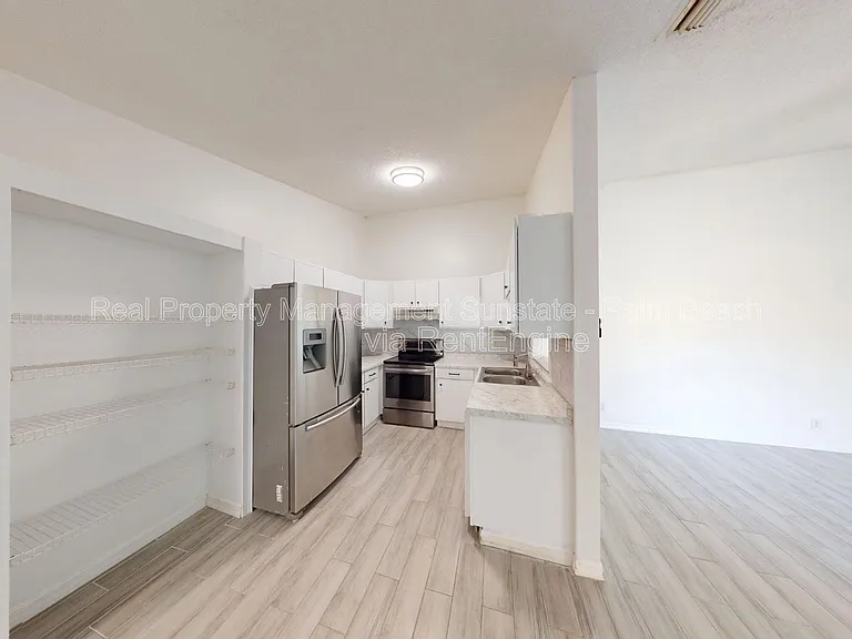 13789 Bottlebrush Ct #B — Photo 9