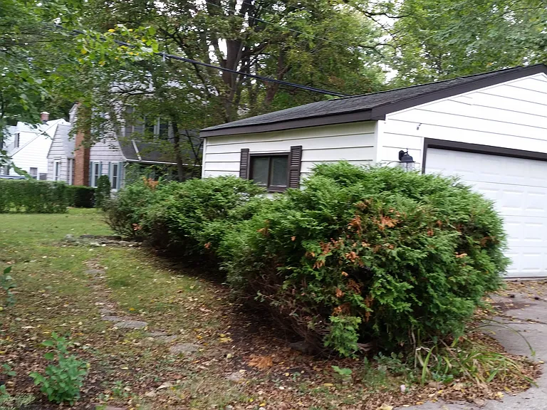 1120 Washtenaw Ave — Photo 28