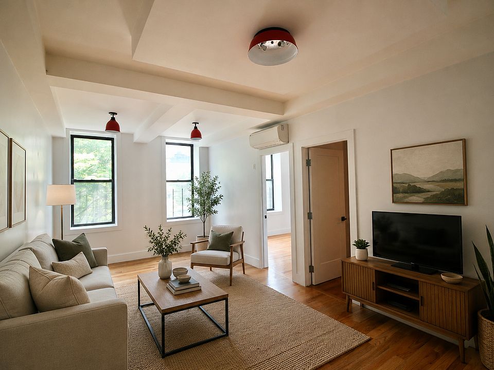 1st image of 279 Kosciuszko St #305